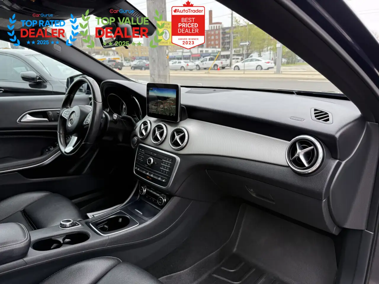 Mercedes-Benz GLA снимка Mercedes-Benz GLA