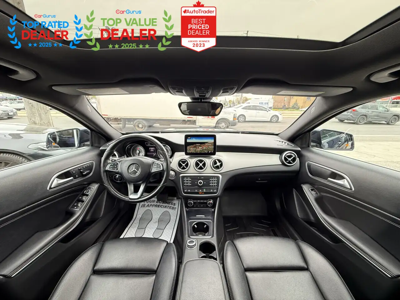 Mercedes-Benz GLA снимка Mercedes-Benz GLA