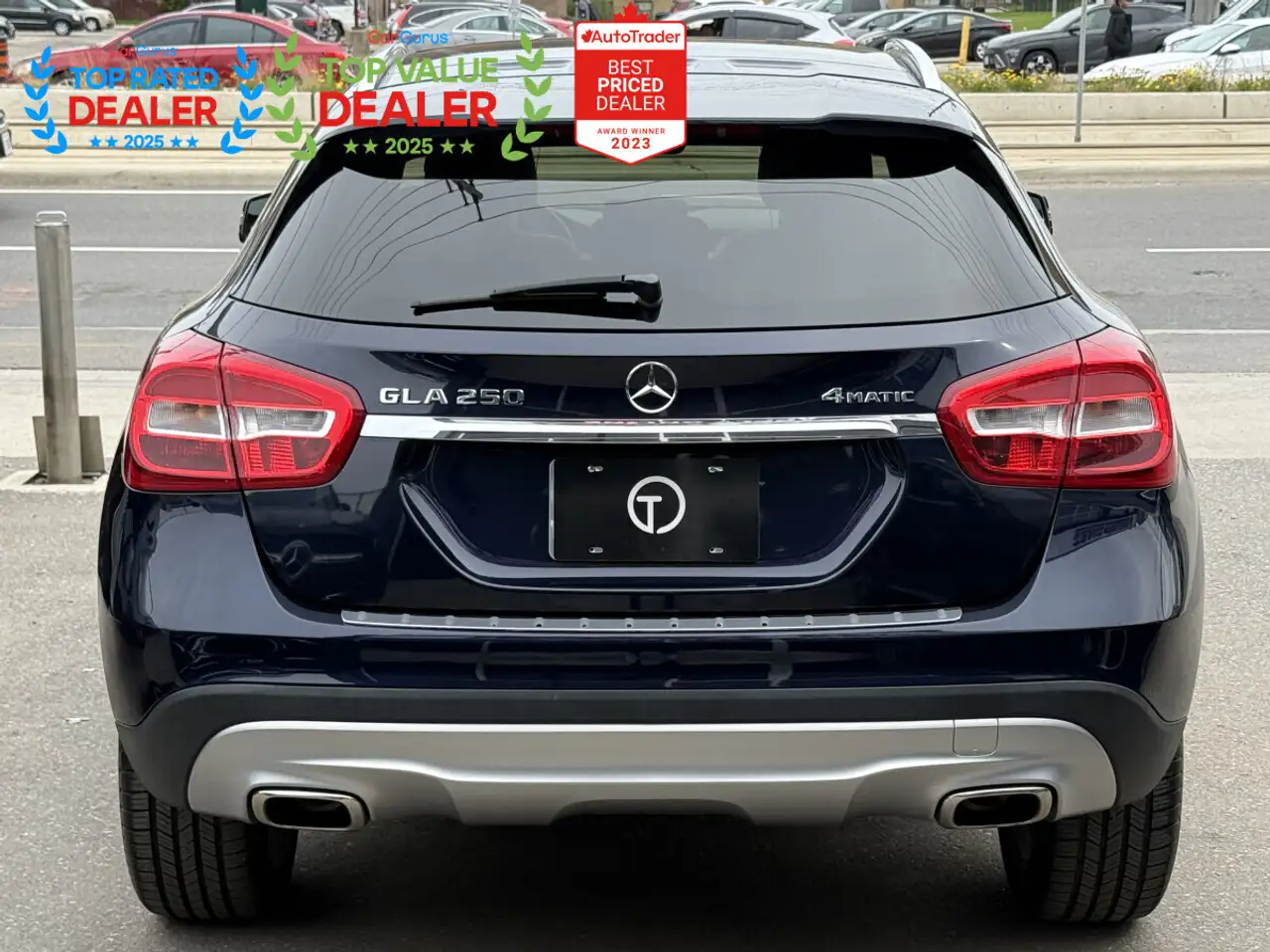 Mercedes-Benz GLA снимка Mercedes-Benz GLA
