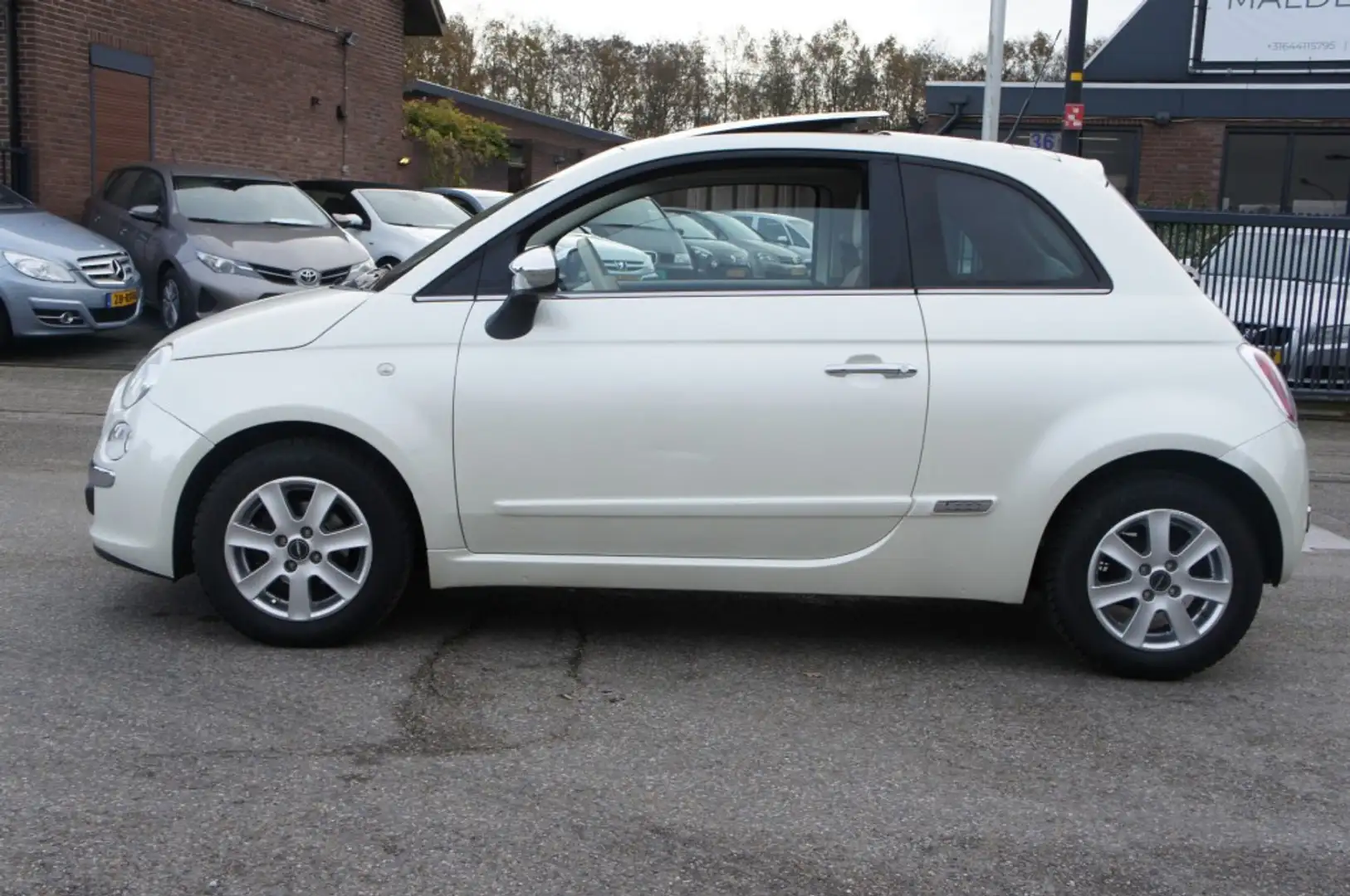 Fiat 500 1.2 LOUNGE LEDER/PARELMOER/PANORAMA-SCHUIFKANTELDA Beige - 2