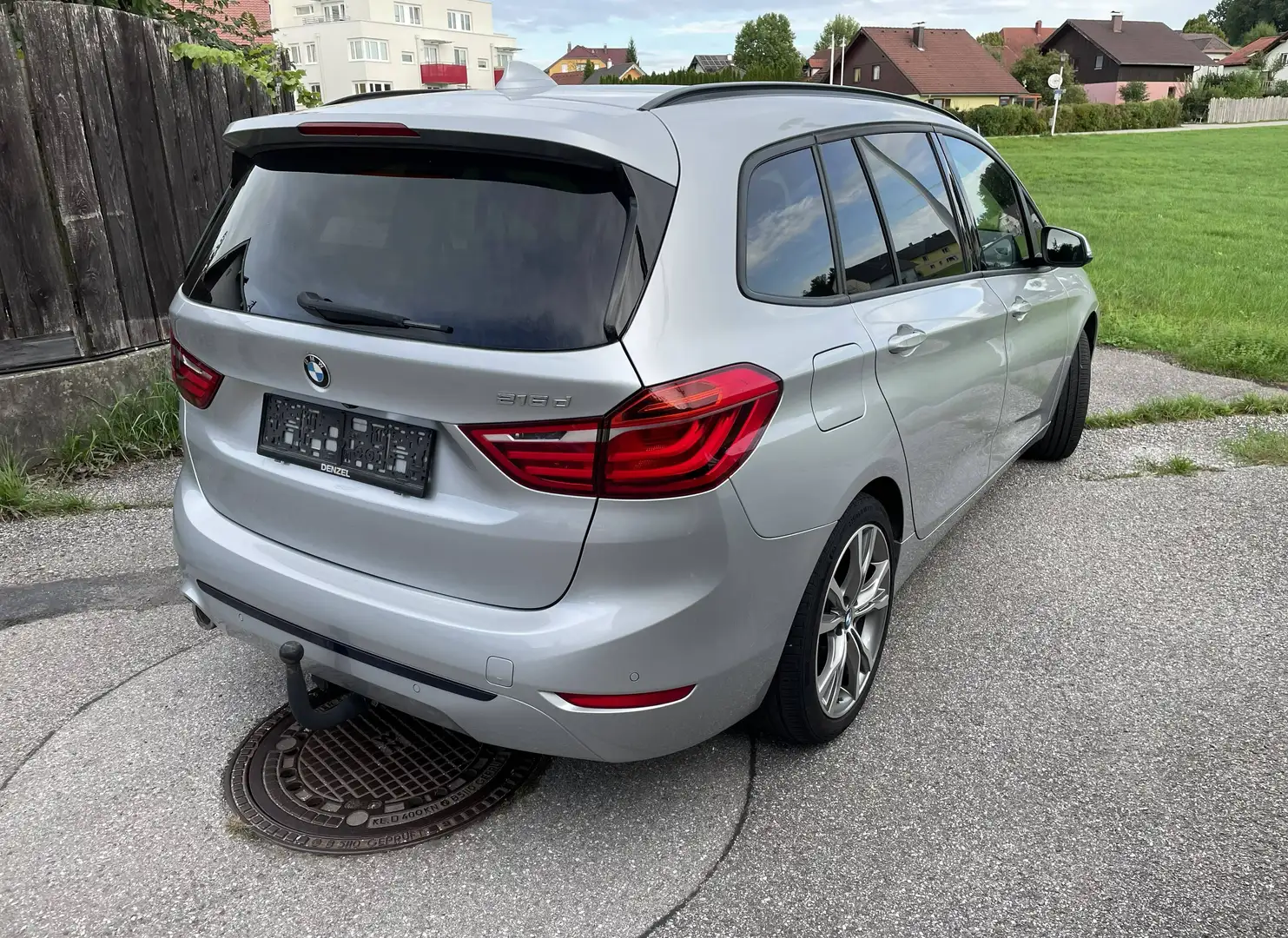 BMW 216 216d Gran Tourer Sport Line Silber - 2