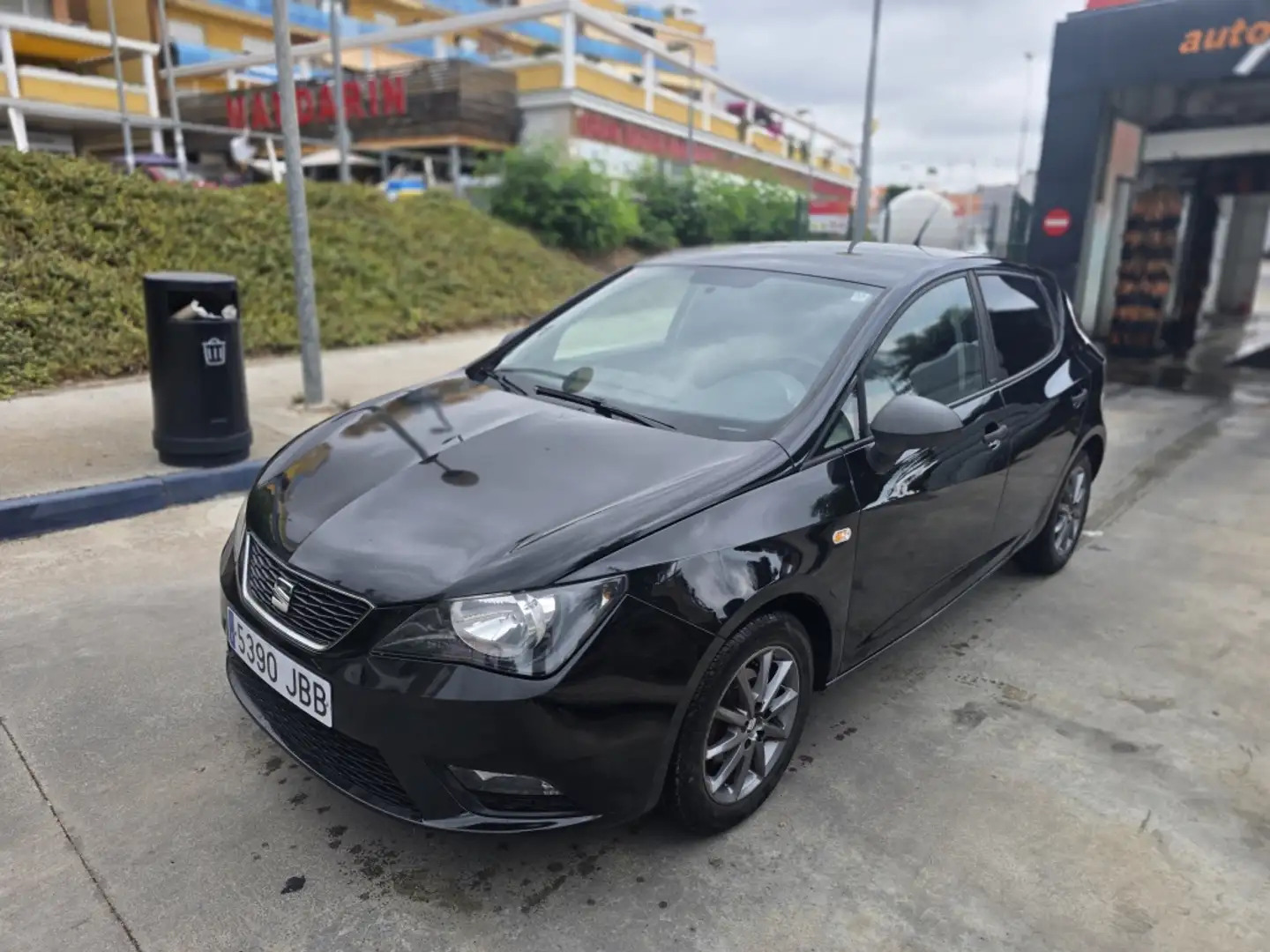 SEAT Ibiza 1.2 Reference Tech 70 Negro - 1