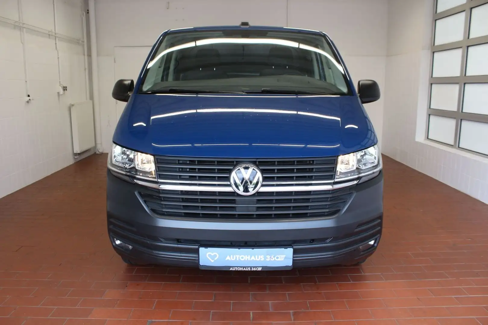 Volkswagen T6 Transporter lang DSG Klima Kamera CarPlay Sitzheizung Blau - 2
