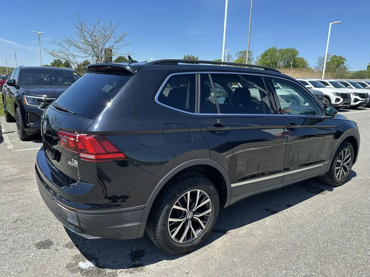Volkswagen Tiguan снимка Volkswagen Tiguan