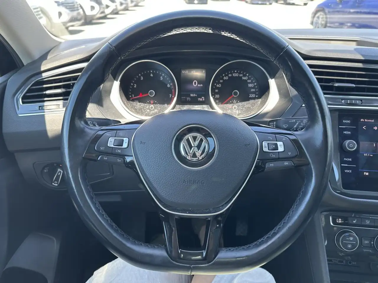 Volkswagen Tiguan снимка Volkswagen Tiguan
