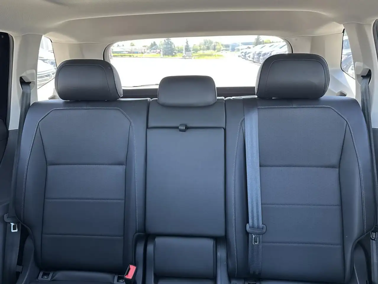 Volkswagen Tiguan снимка Volkswagen Tiguan