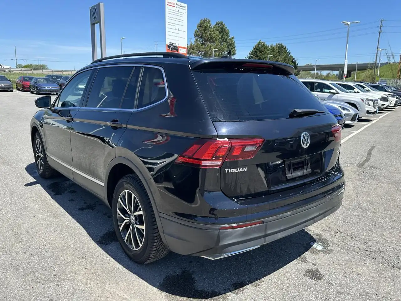 Volkswagen Tiguan снимка Volkswagen Tiguan