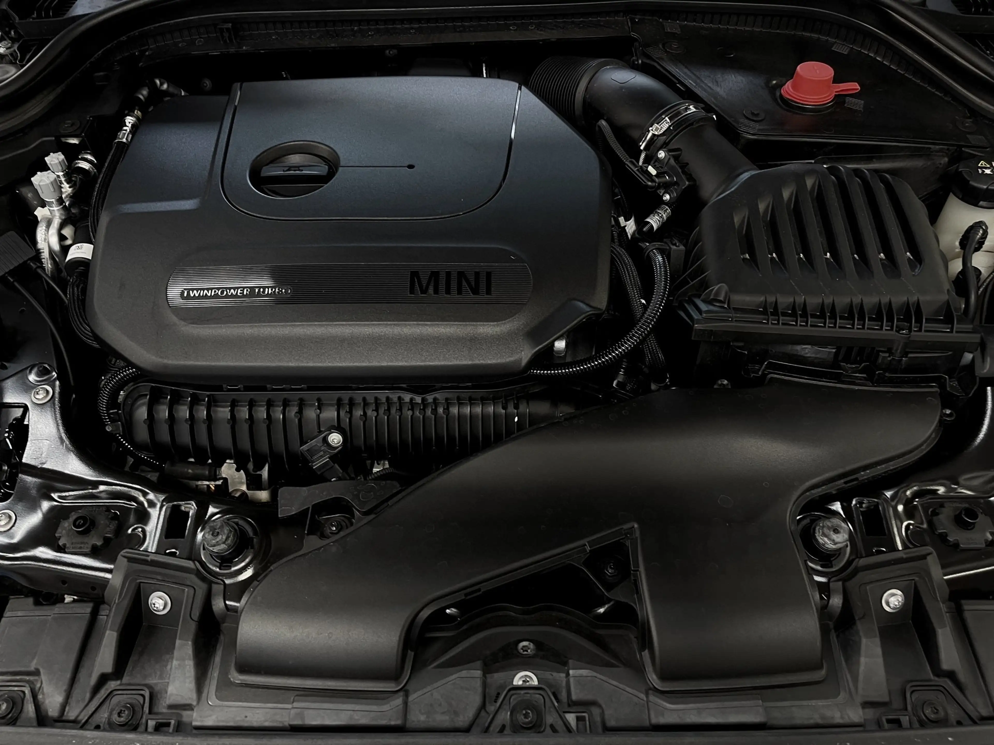 MINI John Cooper Works Cabrio John Cooper Works Cabrio — photo 14