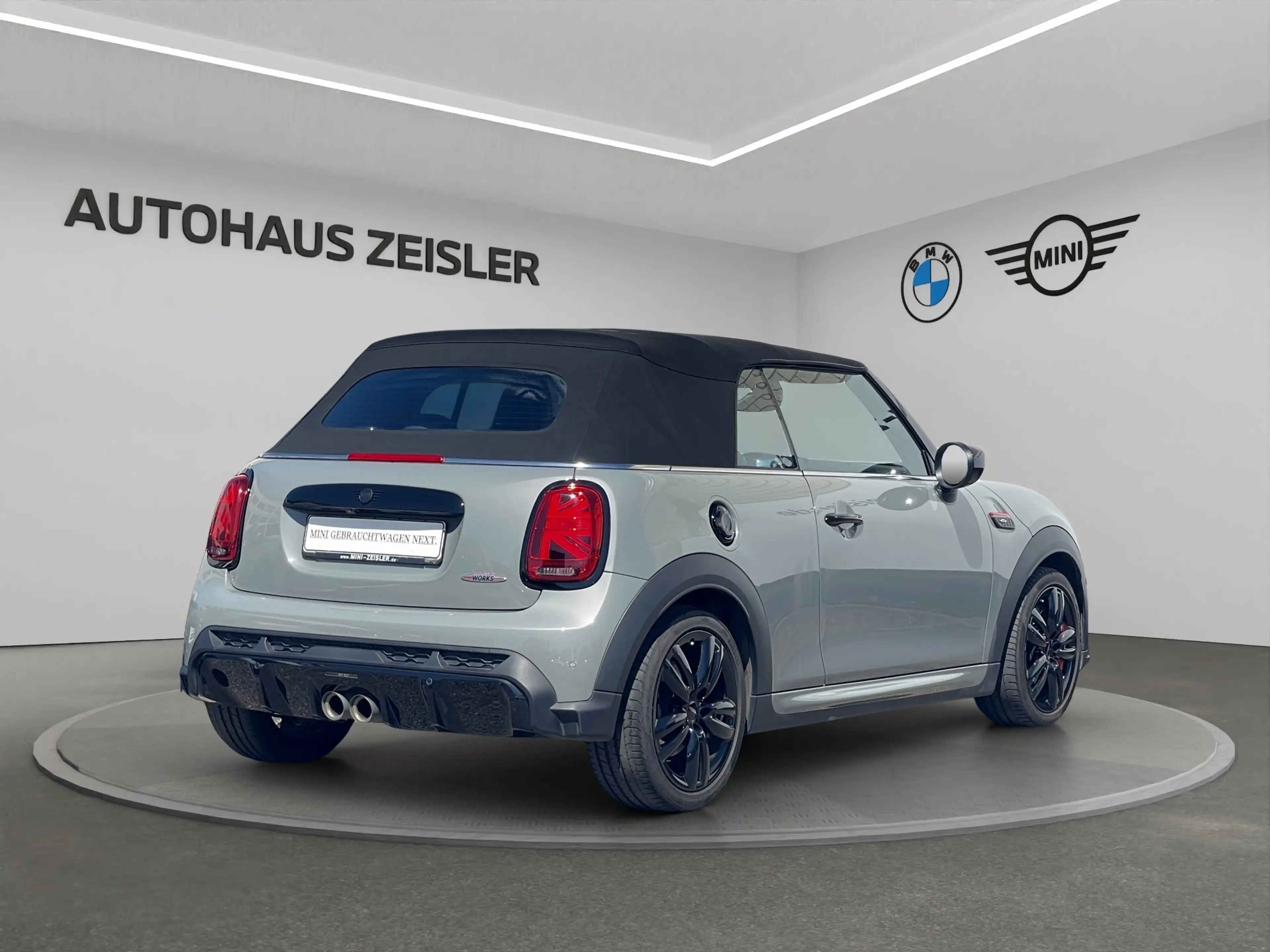 MINI John Cooper Works Cabrio John Cooper Works Cabrio — photo 2