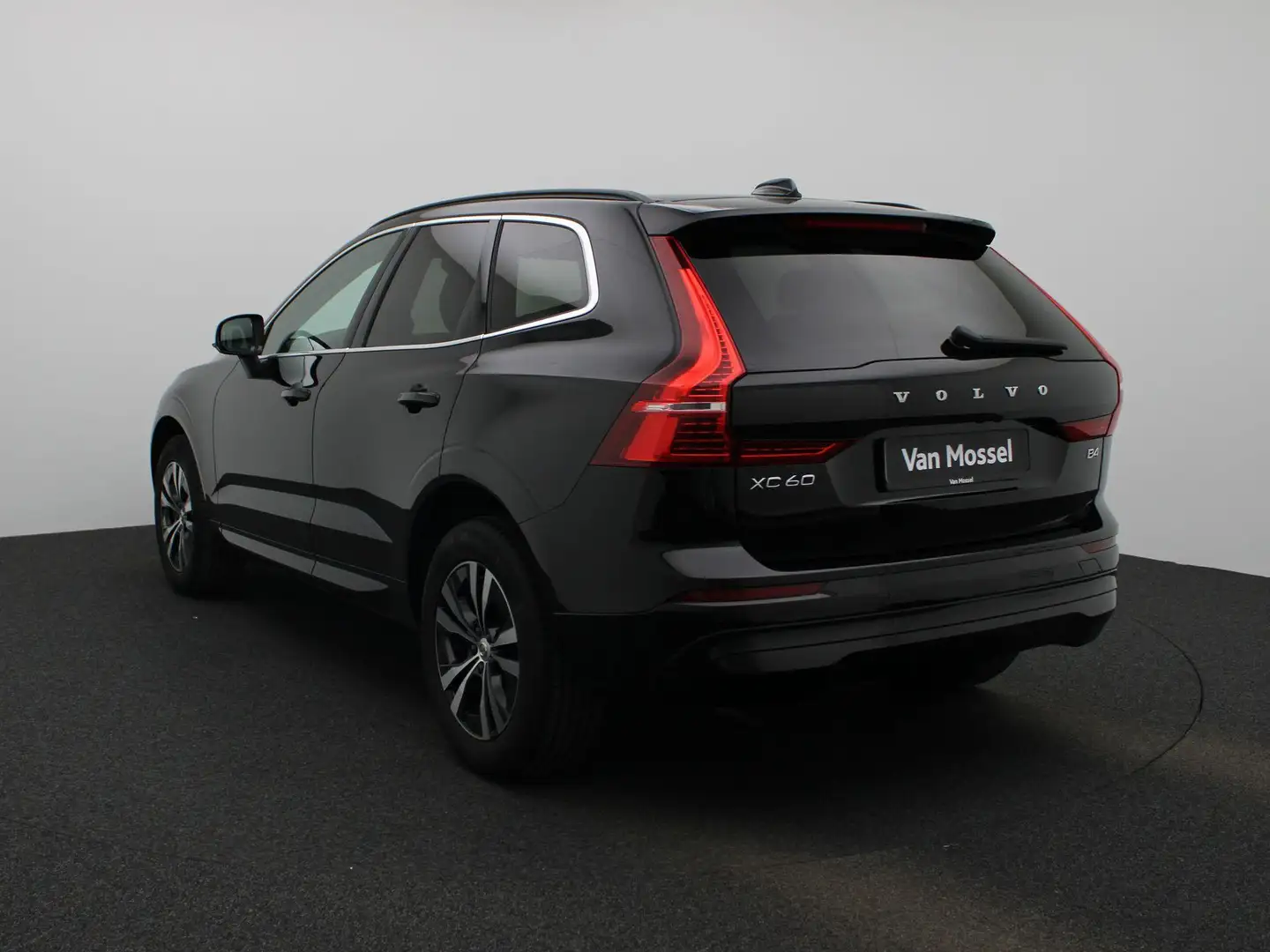 Volvo XC60 B4 D Geartronic Momentum Pro Noir - 2
