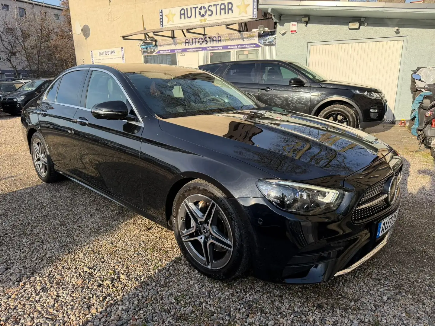 Mercedes-Benz E 220 d 4MATIC Autom.*Premium*AMG Felgen* Schwarz - 2
