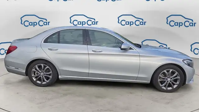 Mercedes-Benz C-Class view 4