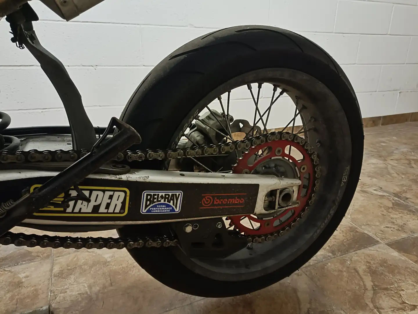 Husqvarna SM 610 Negru - 1