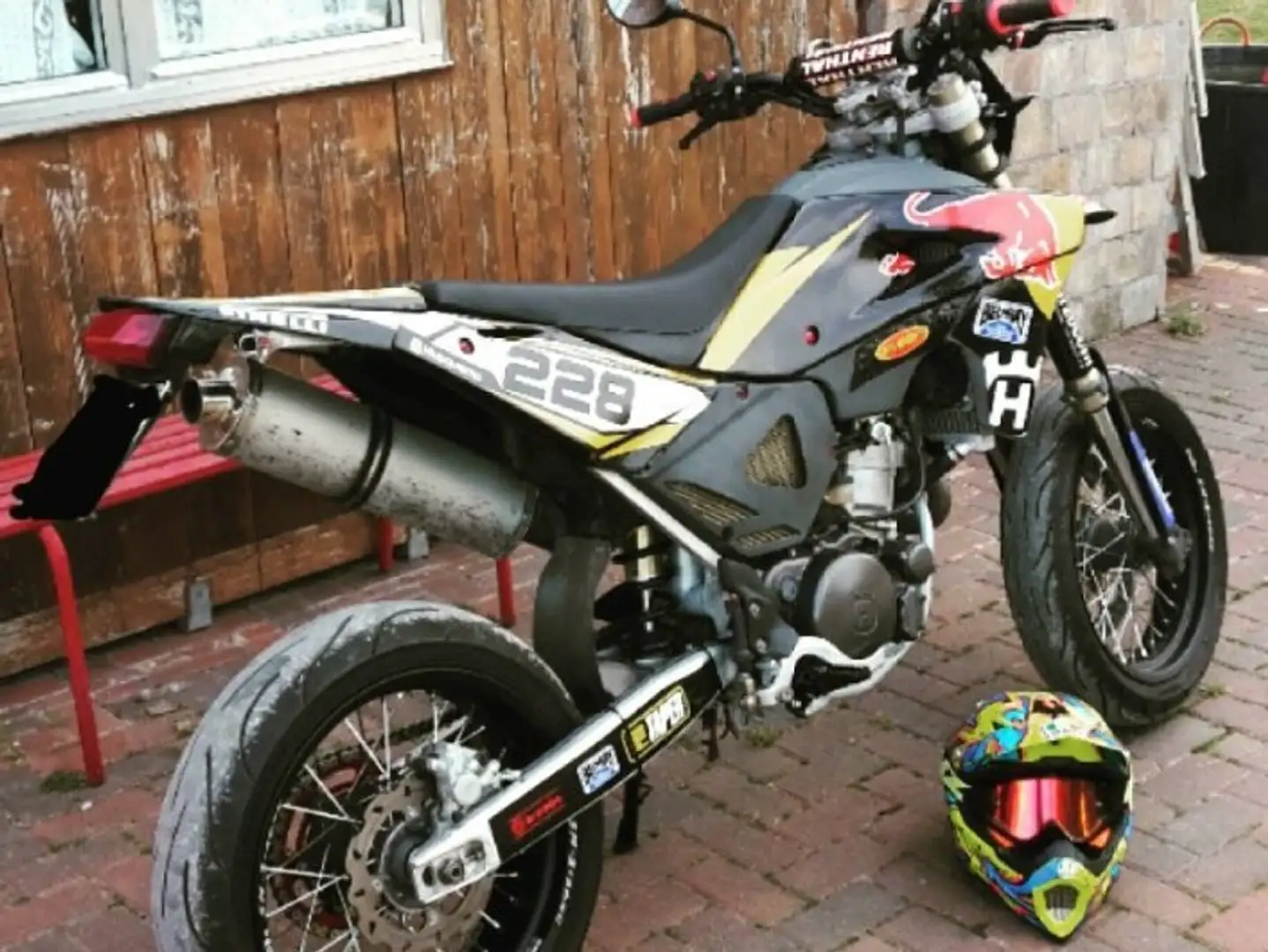 Husqvarna SM 610 Negru - 2