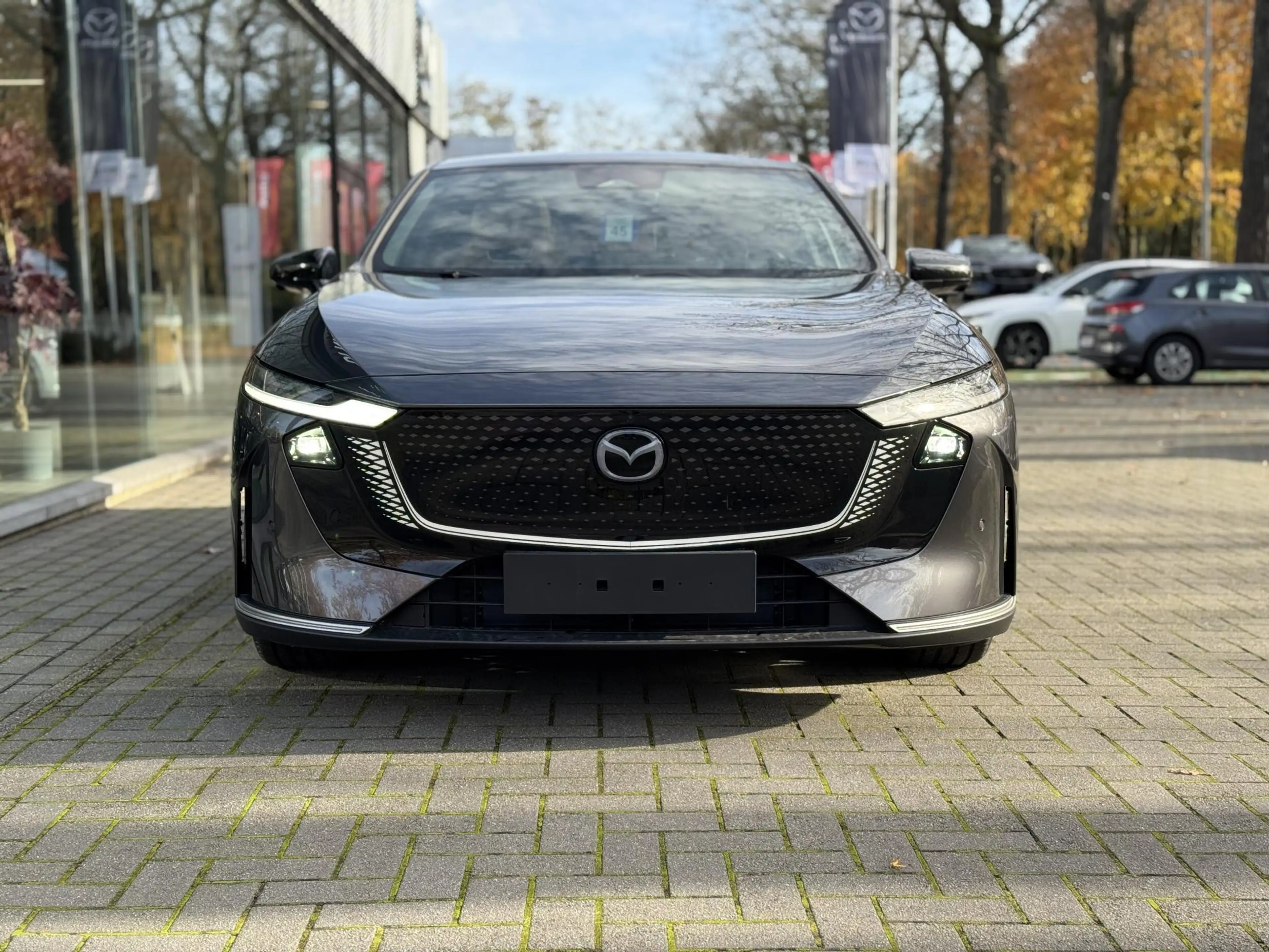 Mazda 6e BEV 68.8 kWh 258hp Takumi Plus — photo 2
