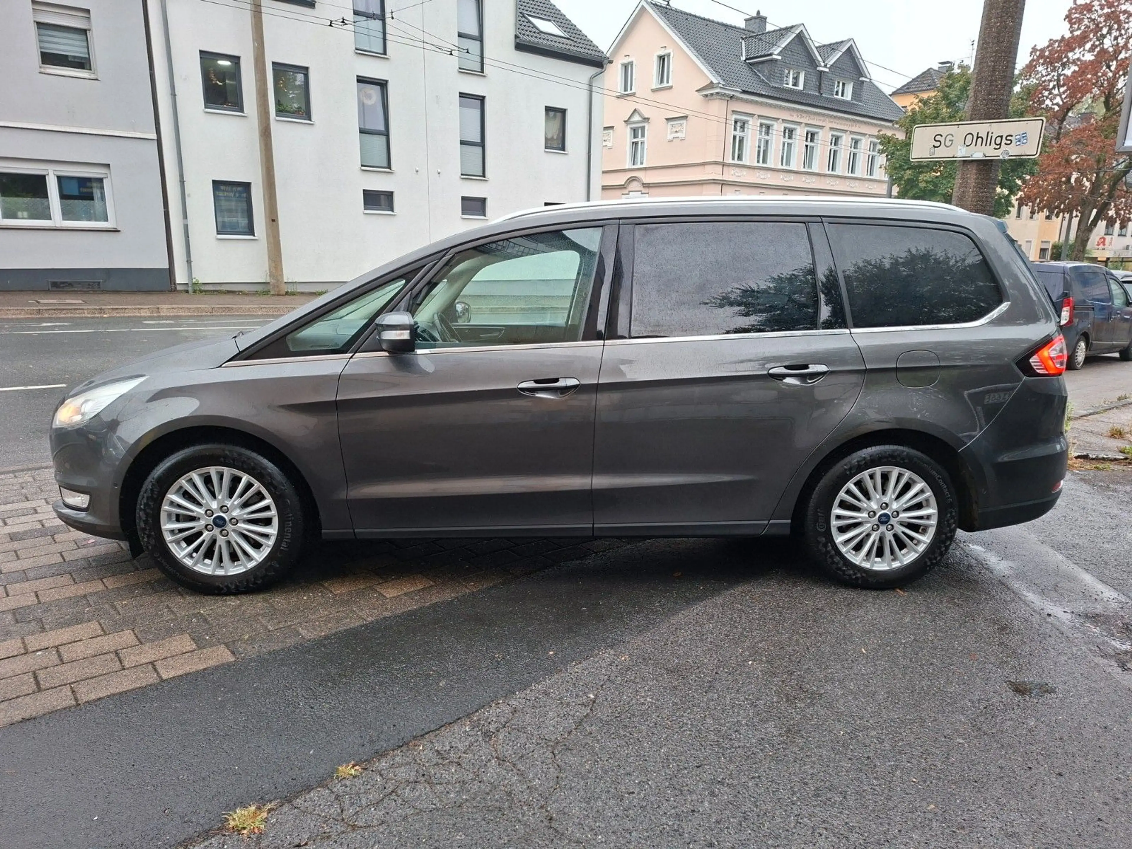 Ford Galaxy Titanium — photo 5