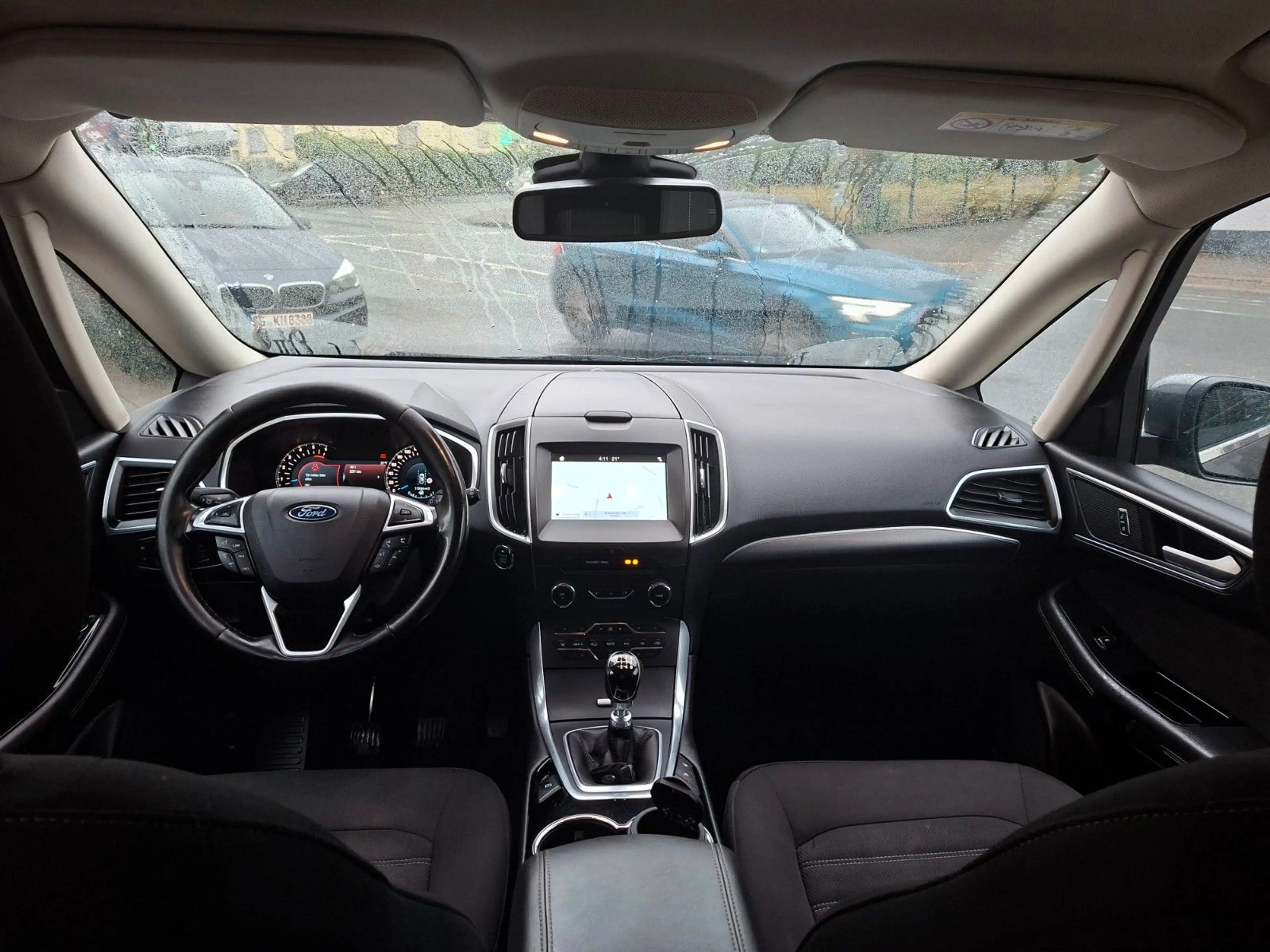 Ford Galaxy Titanium — photo 9