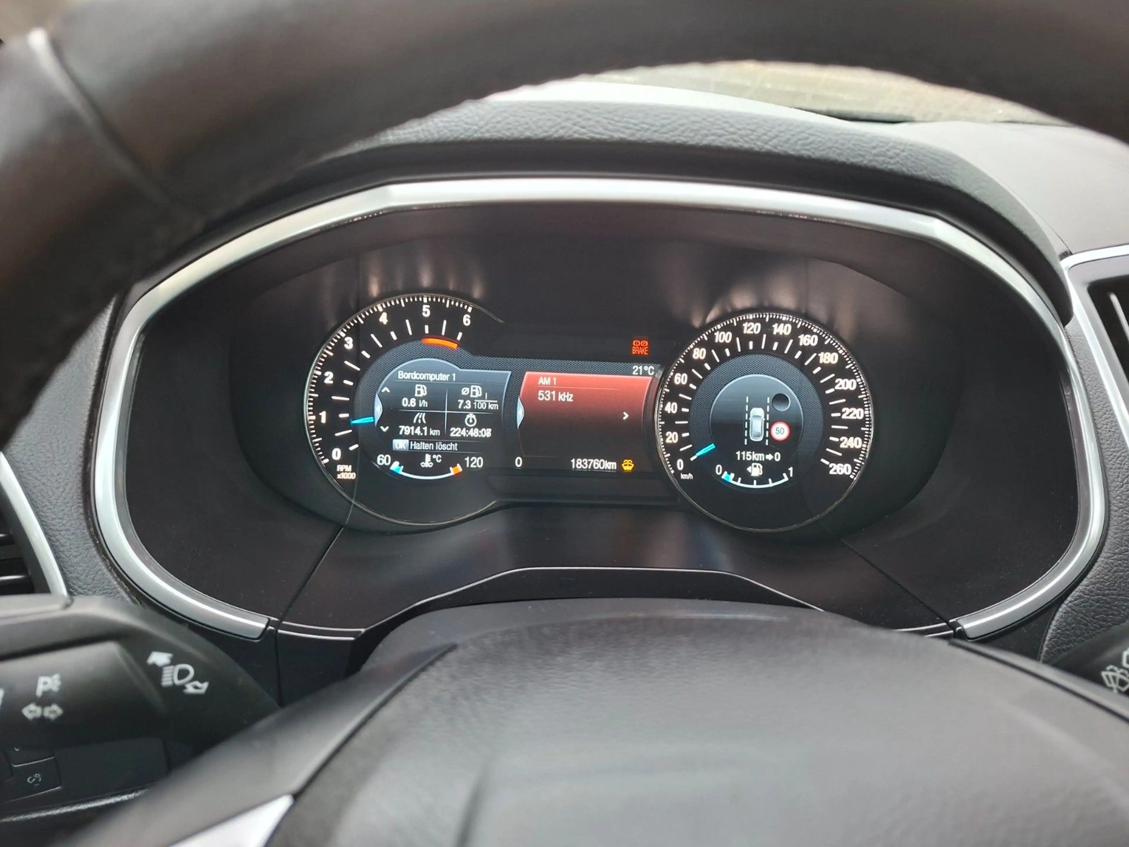 Ford Galaxy Titanium — photo 11