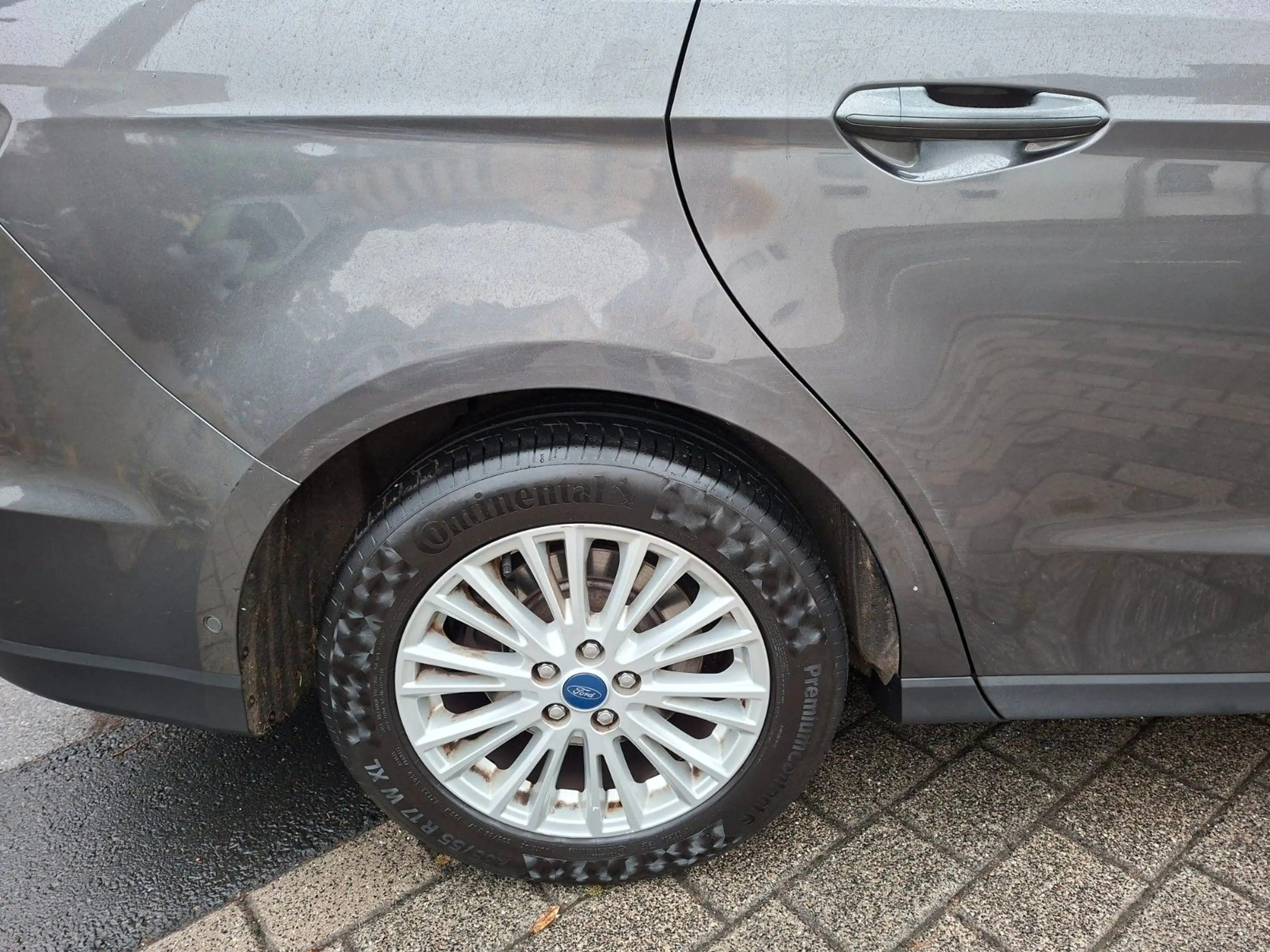 Ford Galaxy Titanium — photo 3