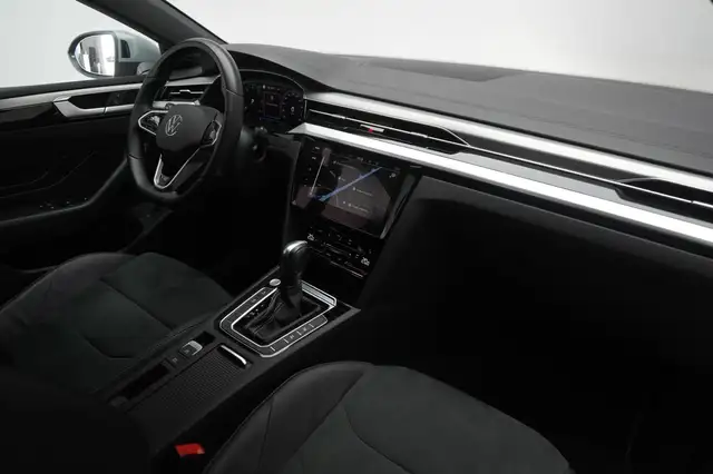 Volkswagen Arteon view 8