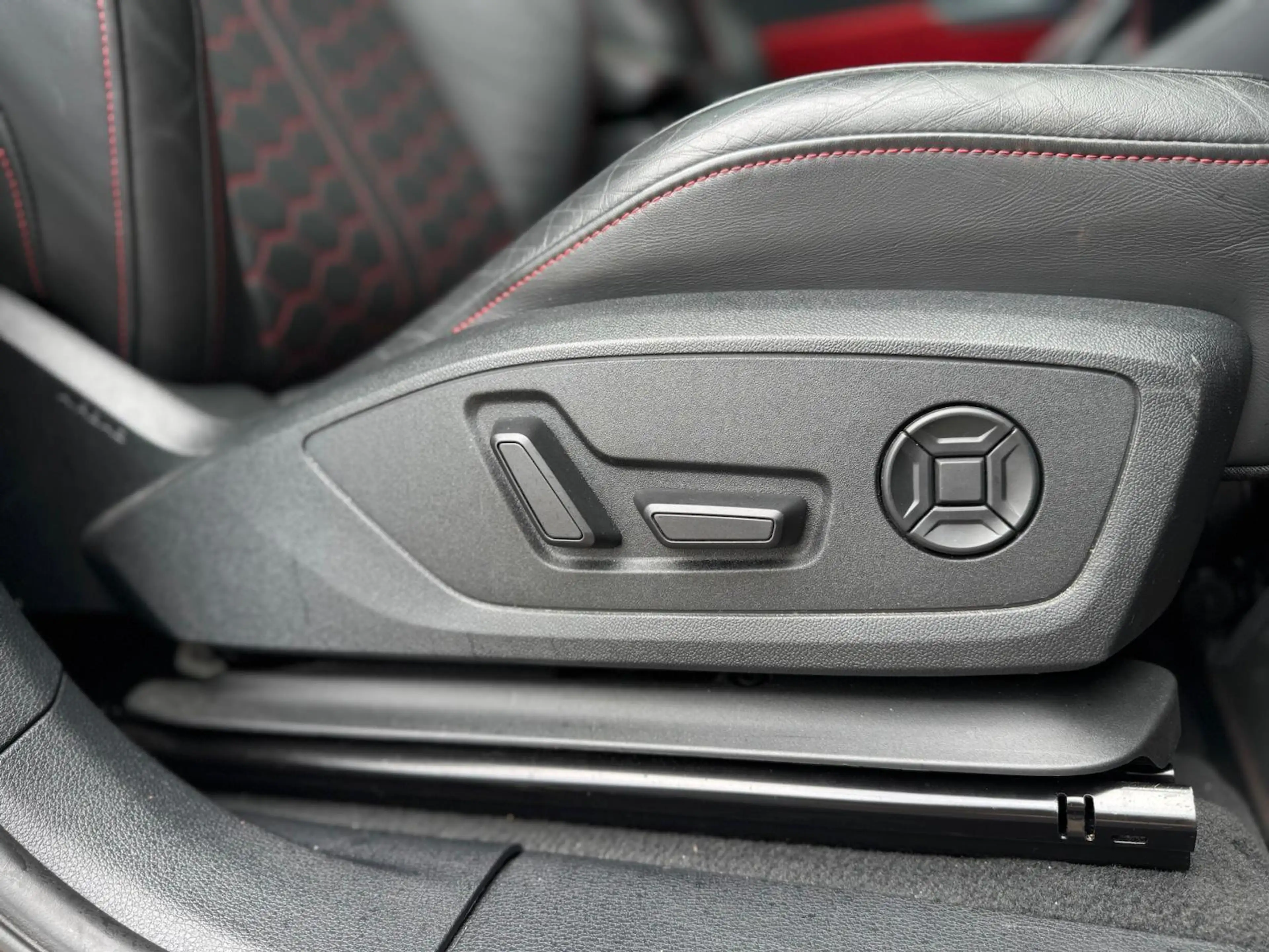 Audi RS Q3 RS Q3 2.5 TFSI | RS Geruit Leder | Panorama | Viru — photo 30