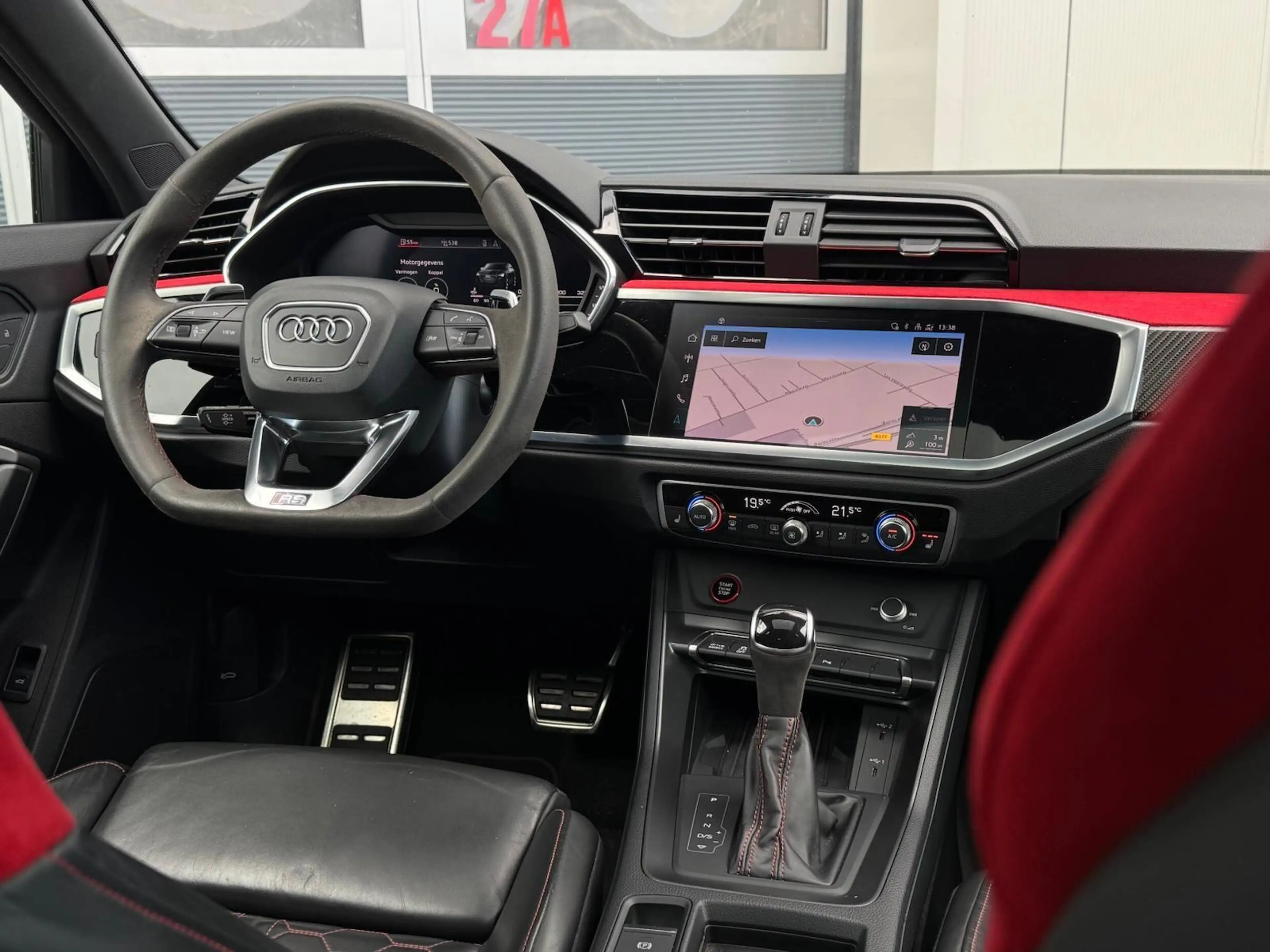 Audi RS Q3 RS Q3 2.5 TFSI | RS Geruit Leder | Panorama | Viru — photo 3