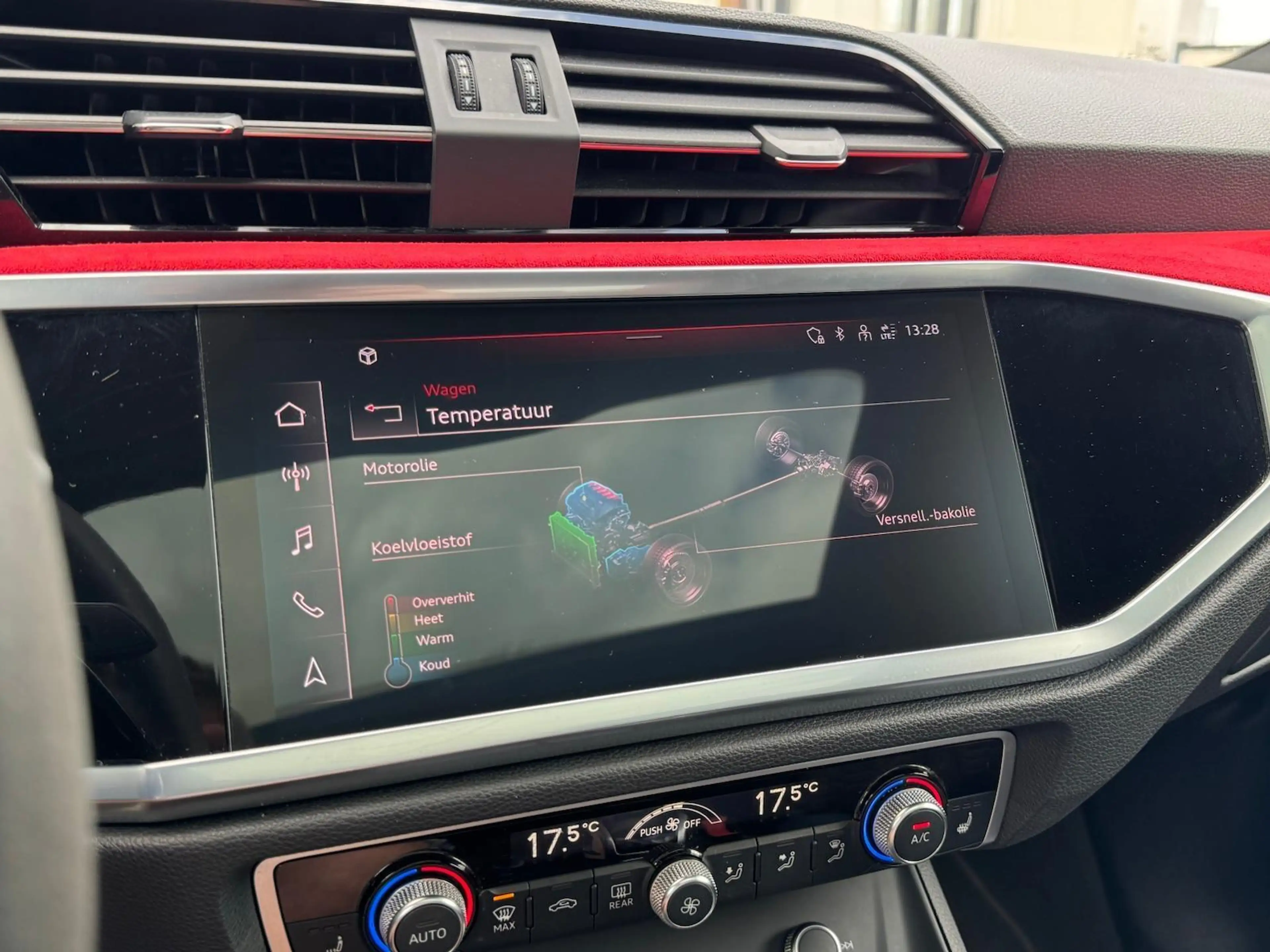 Audi RS Q3 RS Q3 2.5 TFSI | RS Geruit Leder | Panorama | Viru — photo 21