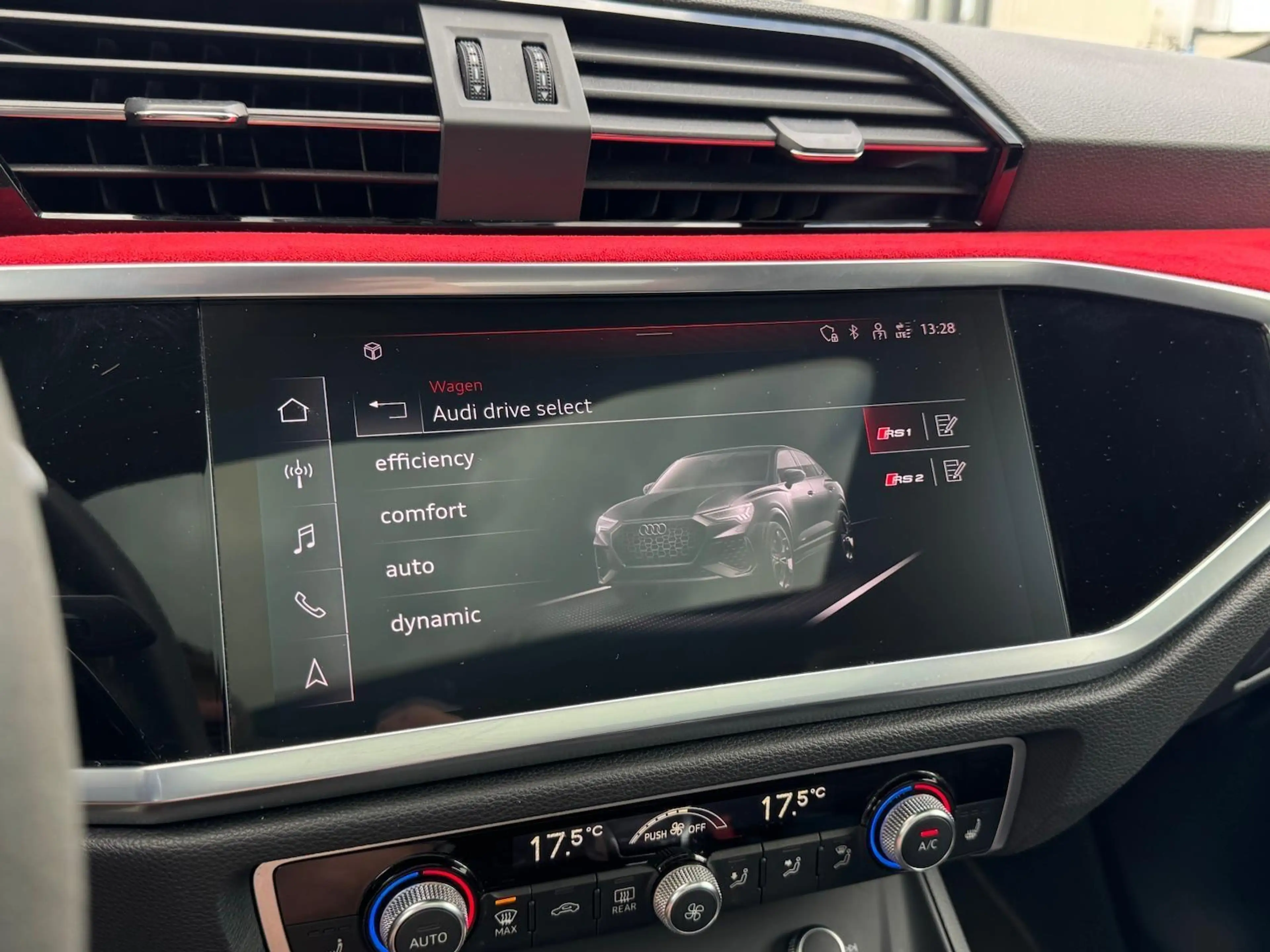 Audi RS Q3 RS Q3 2.5 TFSI | RS Geruit Leder | Panorama | Viru — photo 22