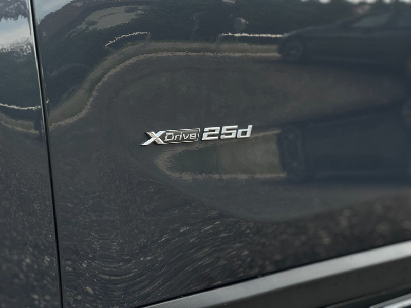 BMW X1 xDrive25d Sport Line - Keyless - Navi - Kamera - — photo 7