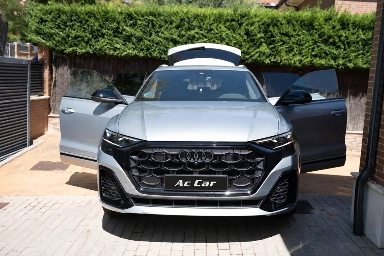Audi Q8 HIBRID - 1