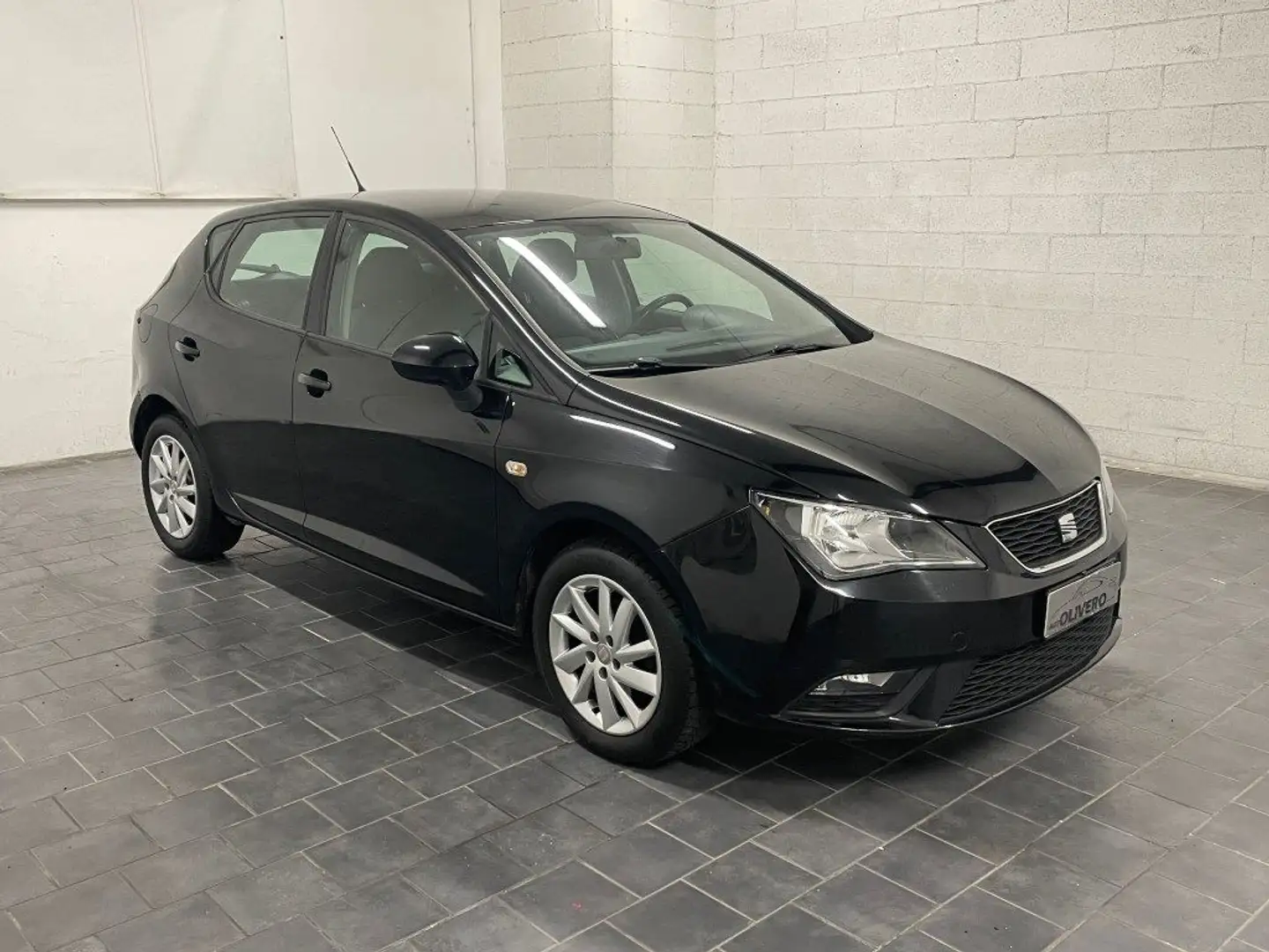 SEAT Ibiza 1.6 5 porte 82cv Style GPL-UNIPRO Noir - 1