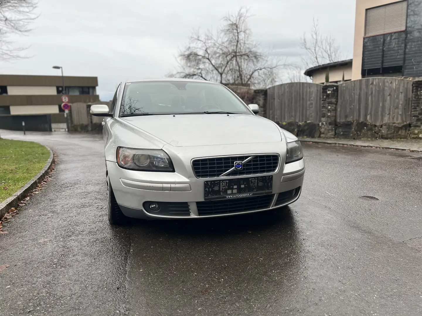 Volvo S40 2.0D DPF Momentum - 1