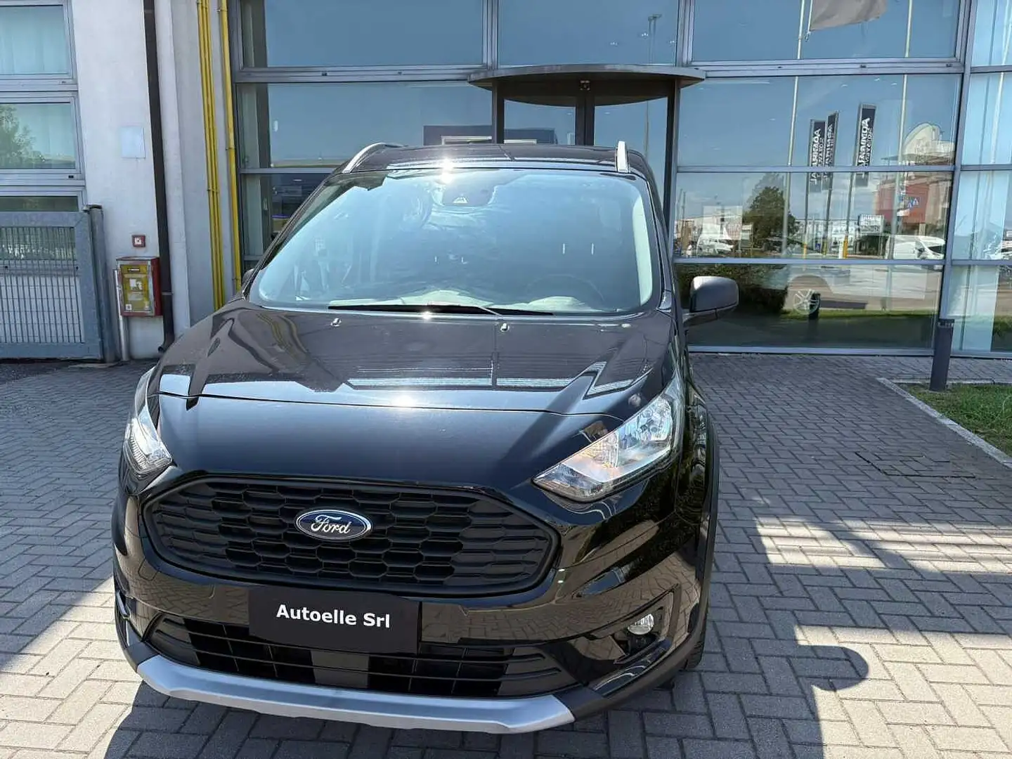 Ford Tourneo Connect 2ªs Gran Active 1.5 EcoBlue 120 CV Start & Stop 7P Nero - 2