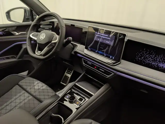 Volkswagen Tiguan view 6