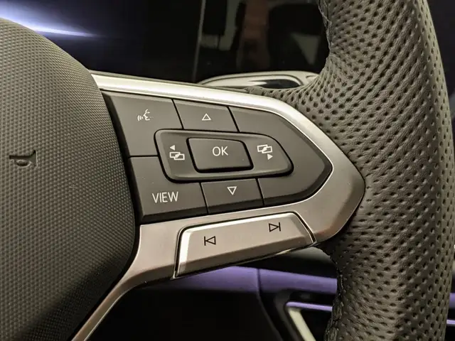 Volkswagen Tiguan view 11