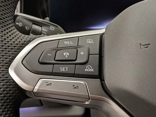Volkswagen Tiguan view 10