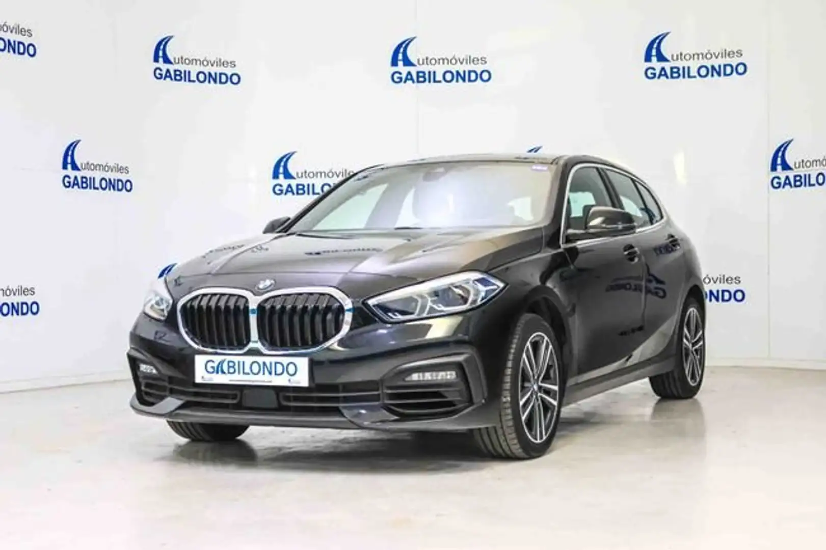 BMW 118 118iA Noir - 1