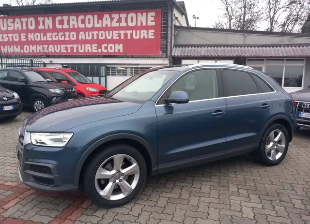 Audi Q3 2.0 tdi Business 120cv