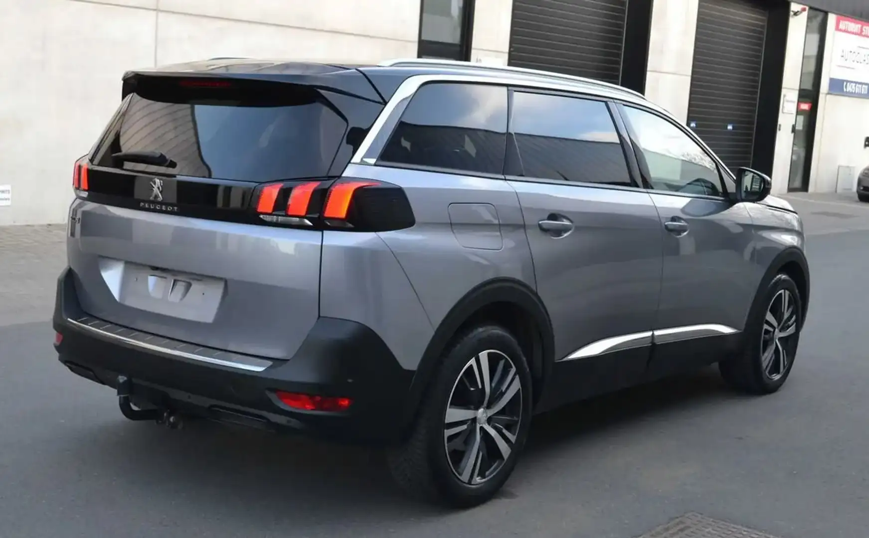 Peugeot 5008 1.2 Allure EAT8 7 Places Cuir/Navi/Keyless/LED Grijs - 2