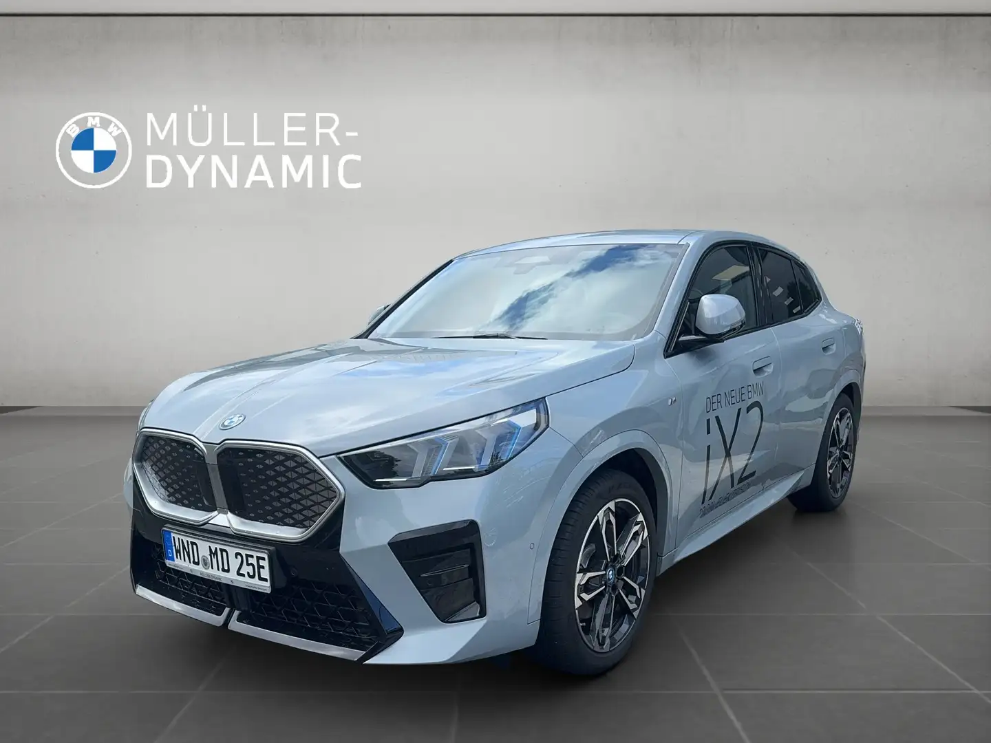 BMW iX2 M SPORT LED HUD 360°KAMERA HARMAN KARDON ICONIC GL Серый - 1