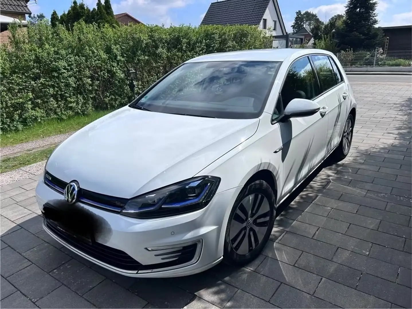 Volkswagen e-Golf e-Golf 35,8kWh Vollausstattung Weiß - 2