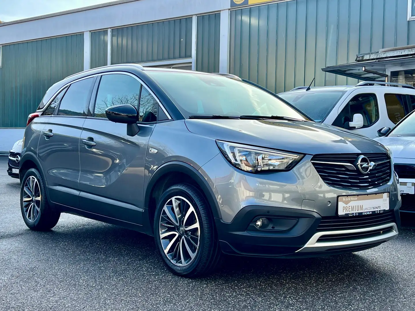 Opel Crossland X 1.2T AUT. Design Line,KEYLESS,RKAM Grijs - 2