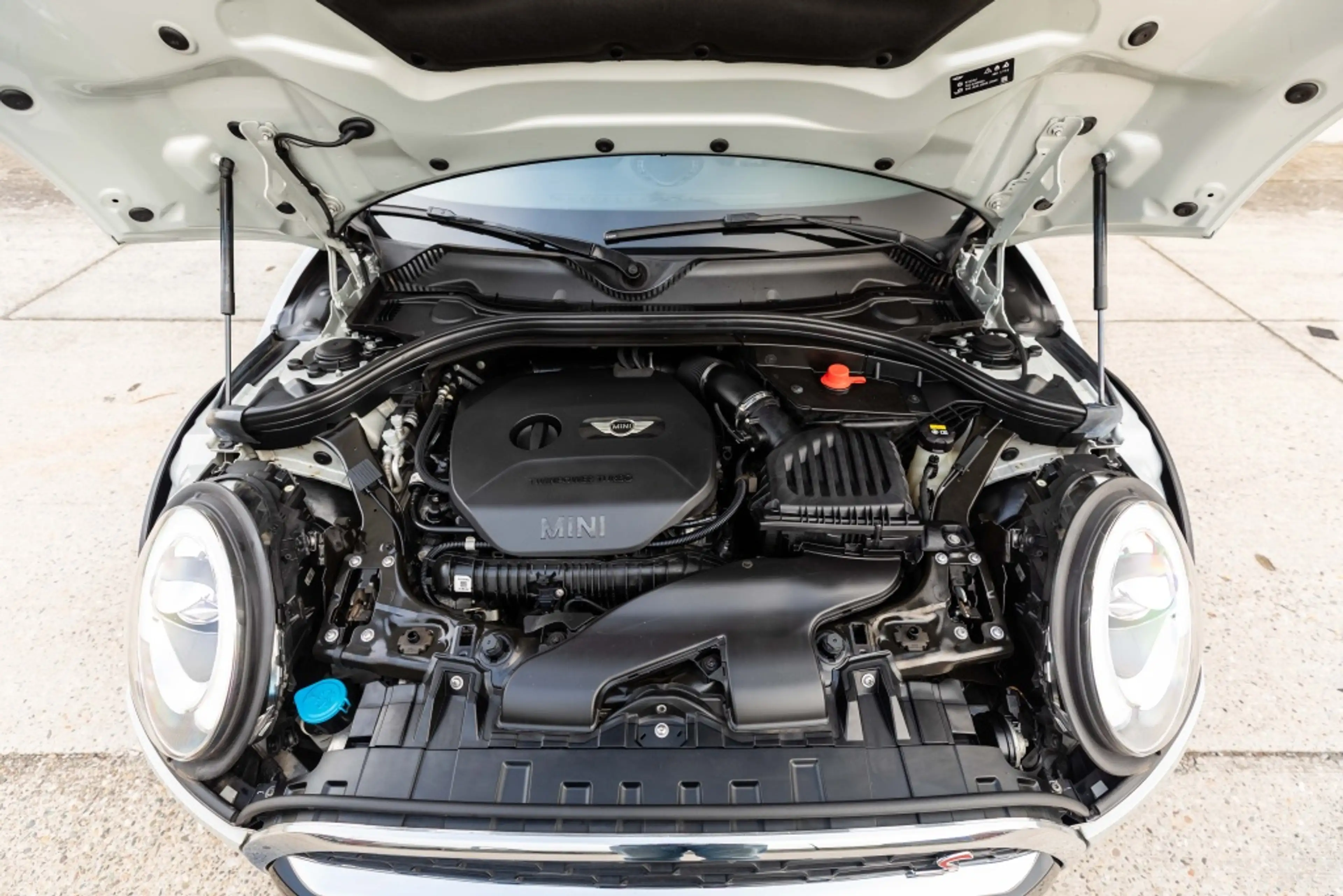 MINI Cooper S Clubman JCW | Carplay | Pano | 1e eig | Mini dealer OH — photo 6