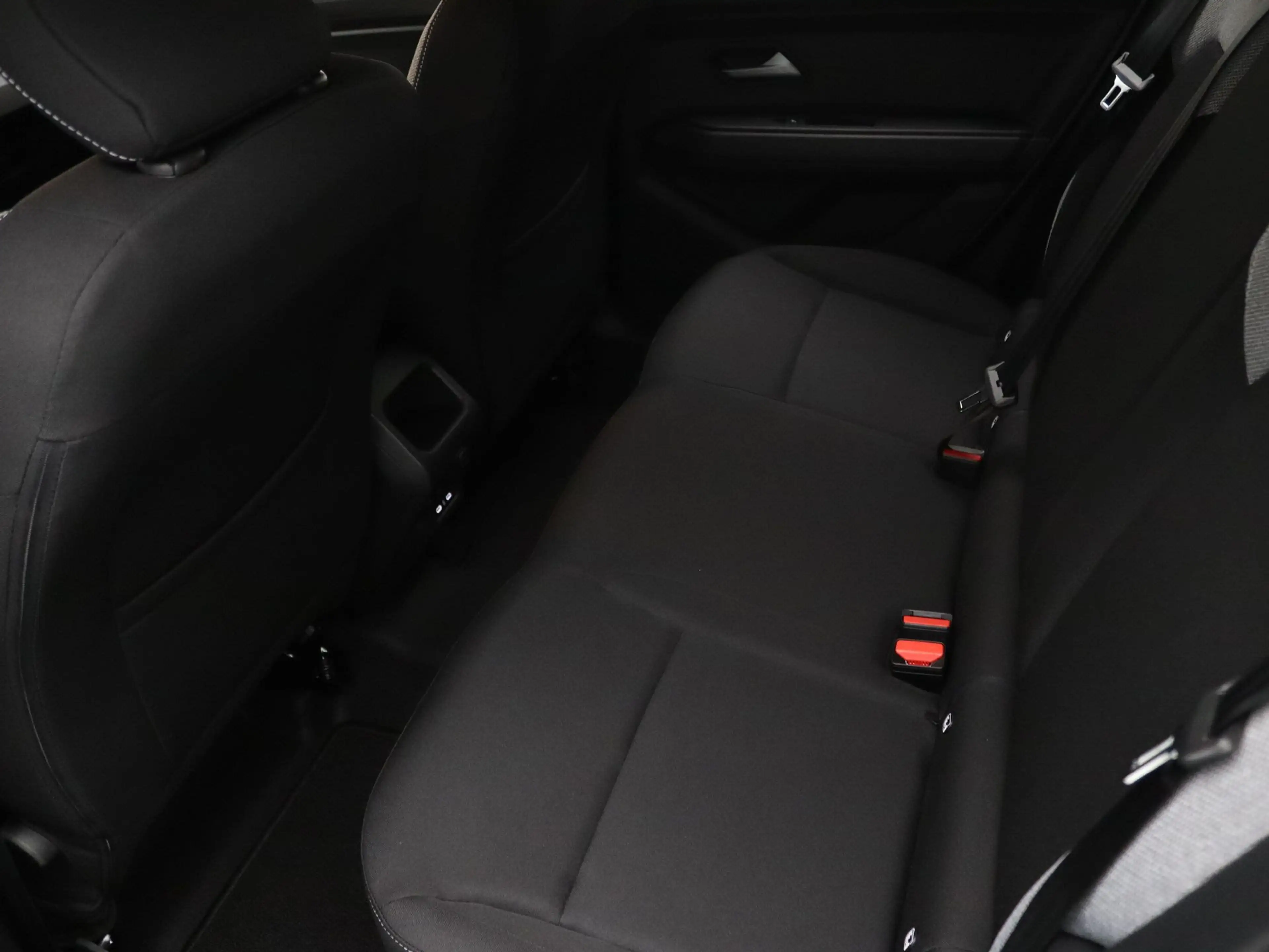 Dacia Duster 155pk hybrid limited edition Apple Carplay/Android — photo 27