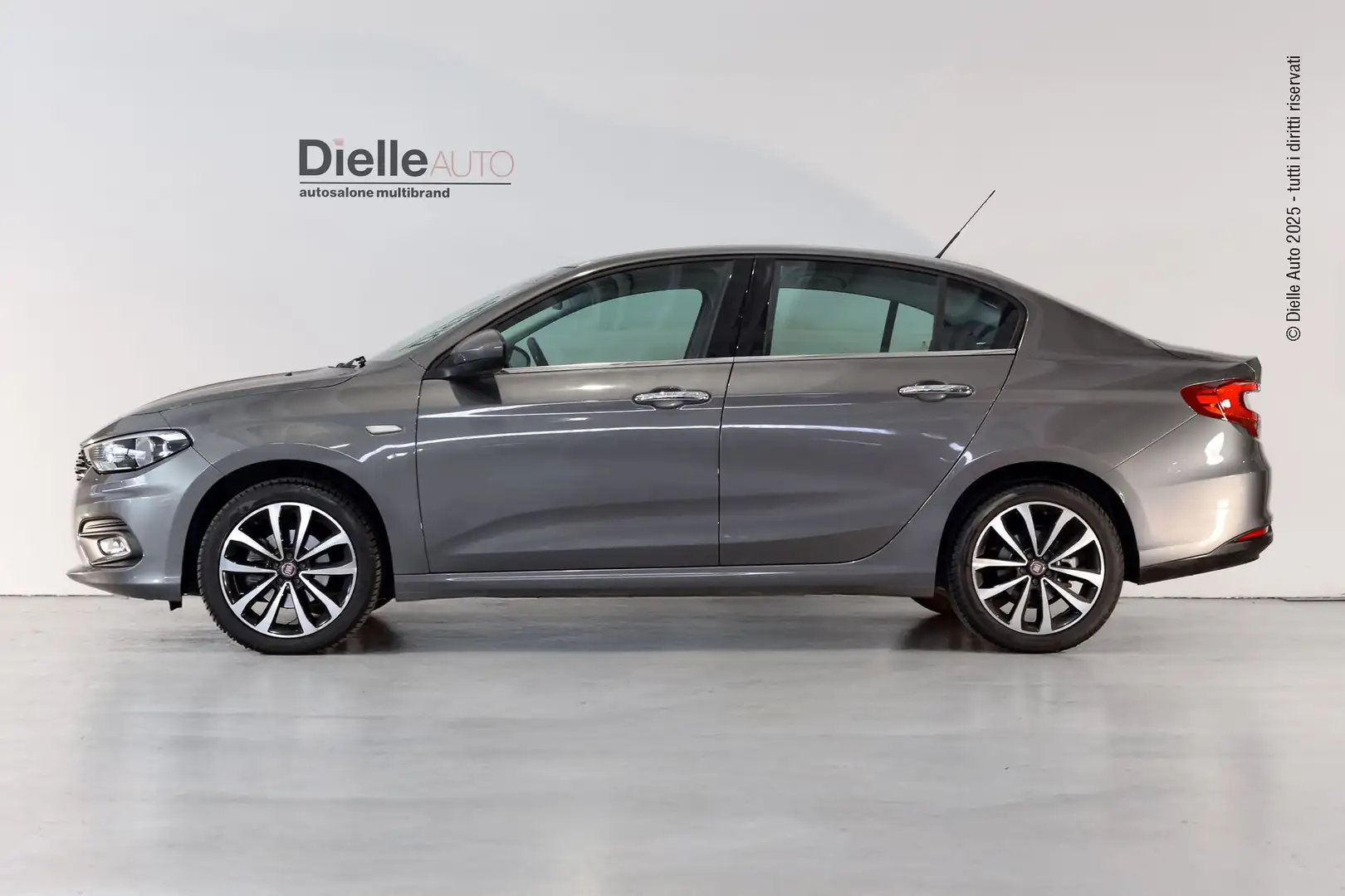 Fiat Tipo 1.4 T-Jet 4 porte Lounge GPL - 2