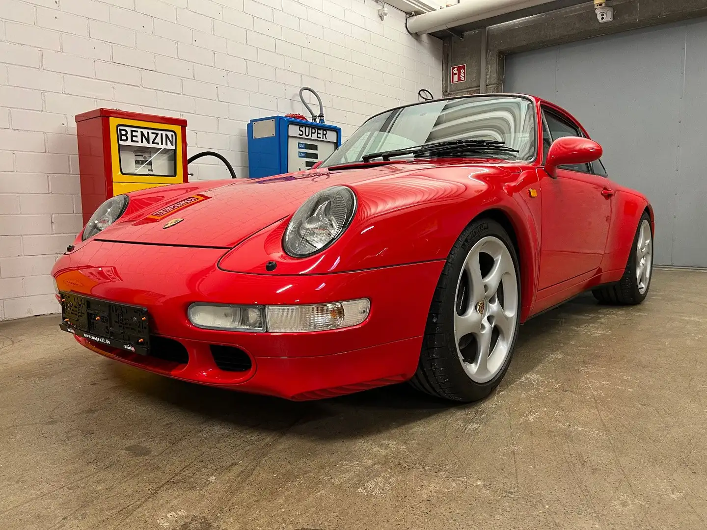 Porsche 993 Carrera Czerwony - 2