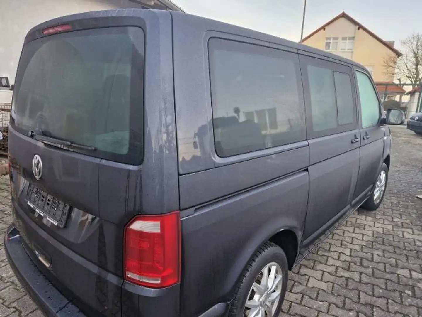 Volkswagen T6 Multivan 2,0 TDI Comfortline Standheizung 8-fach bereift Blau - 2