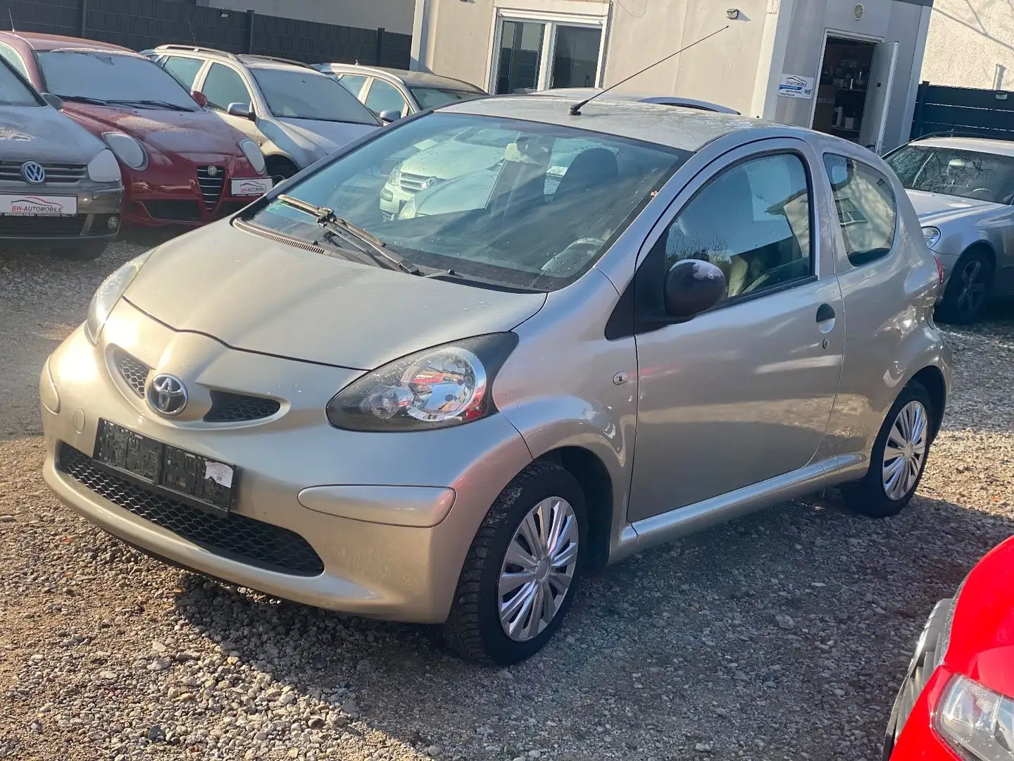 Toyota Aygo AYGO Basis Beige - 1