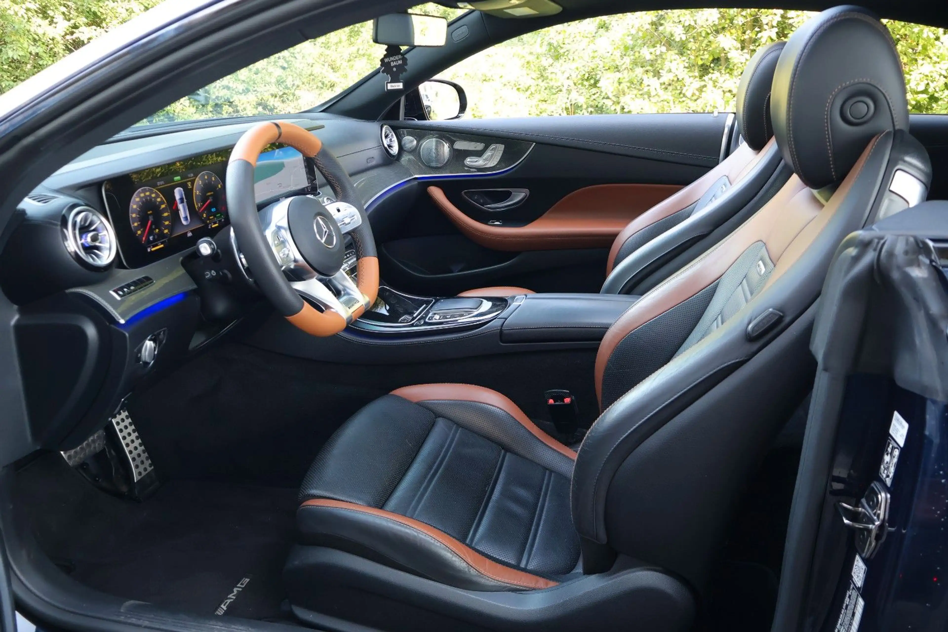 Mercedes-Benz E 53 AMG E 53 4MATIC+/PANO/CARPLAY/BURMESTER/ACC — photo 13