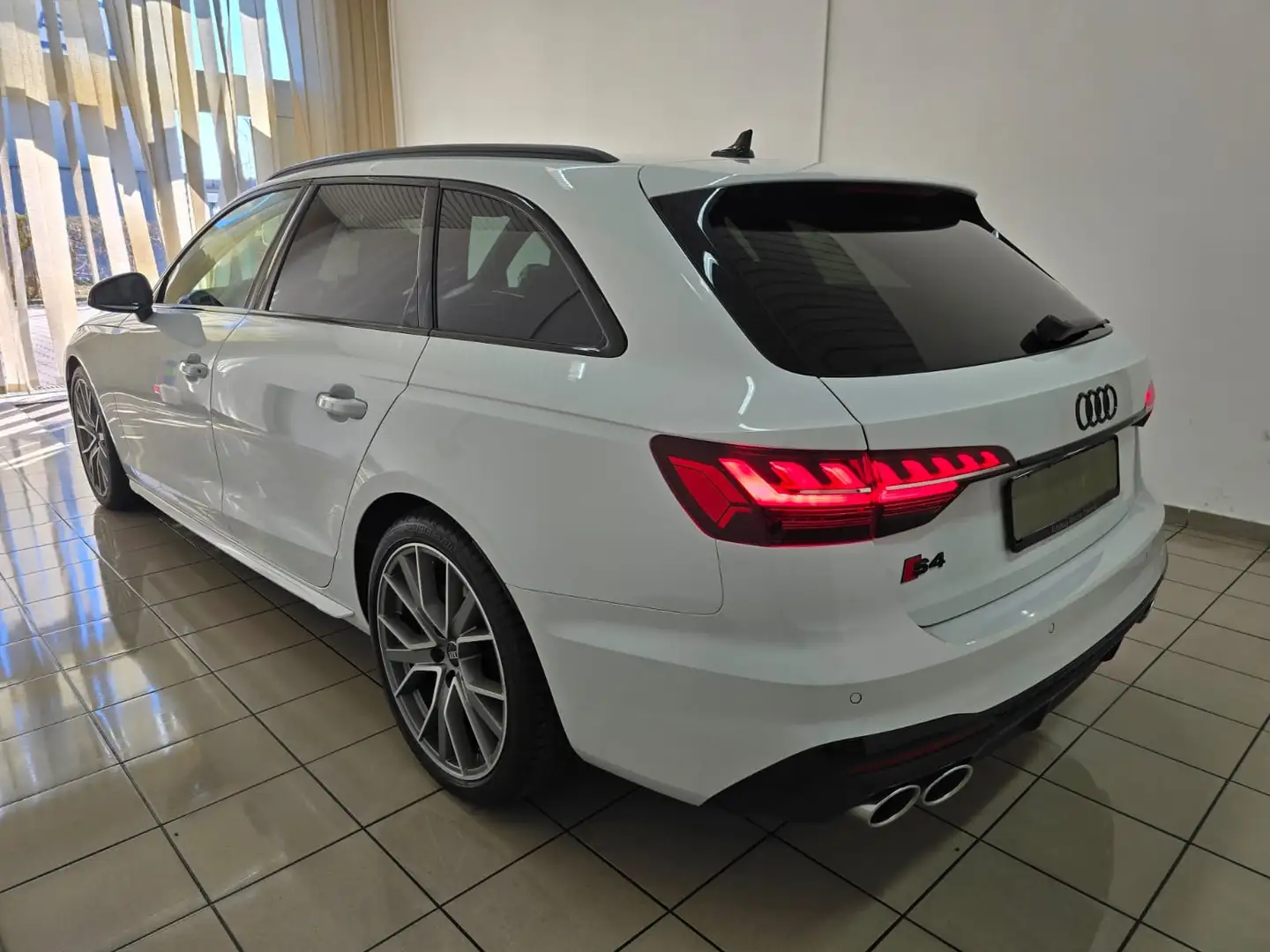 Audi S4 Avant 3.0 TDI quattro Virtual plus Optikpaket 19" Blanco - 2